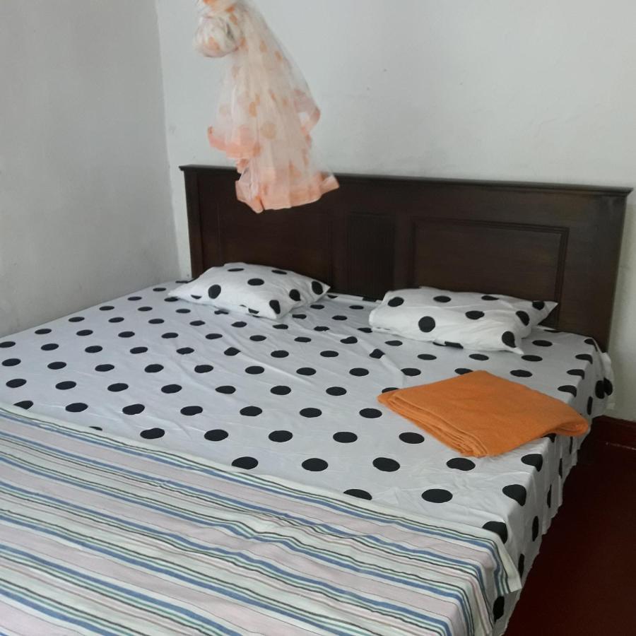 Colonial Surfing Villa Hostel & Home Stay Midigama East Cameră foto